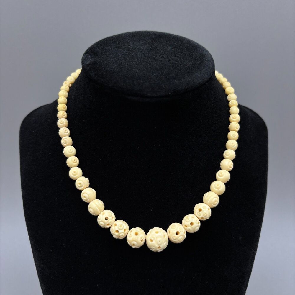 Vintage Celluloid Bead Necklace Japan Carved Graduated Ivory Tone Beads 1950s